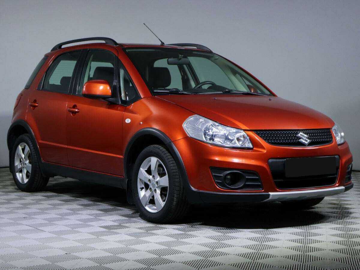 Suzuki SX4 с пробегом — 2013 год. Фото: #2