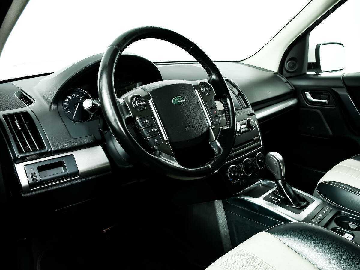 Land Rover Freelander с пробегом — 2013 год. Фото: #12