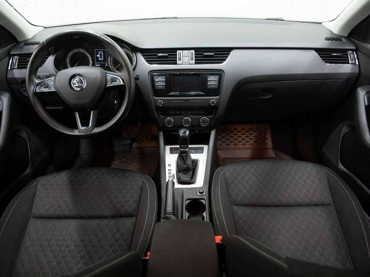 Skoda Octavia с пробегом — 2016 год. Фото: #15