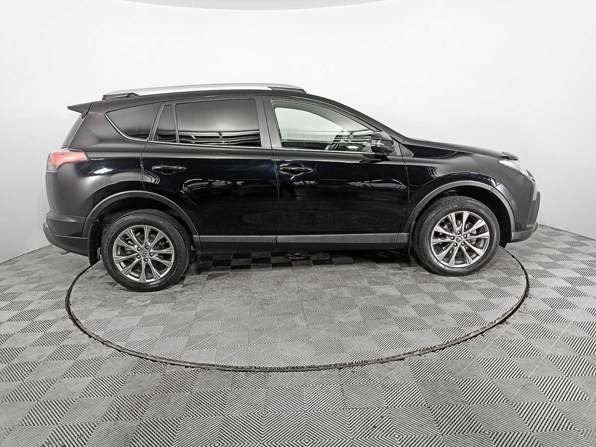 Toyota RAV4 с пробегом — 2019 год. Фото: #3