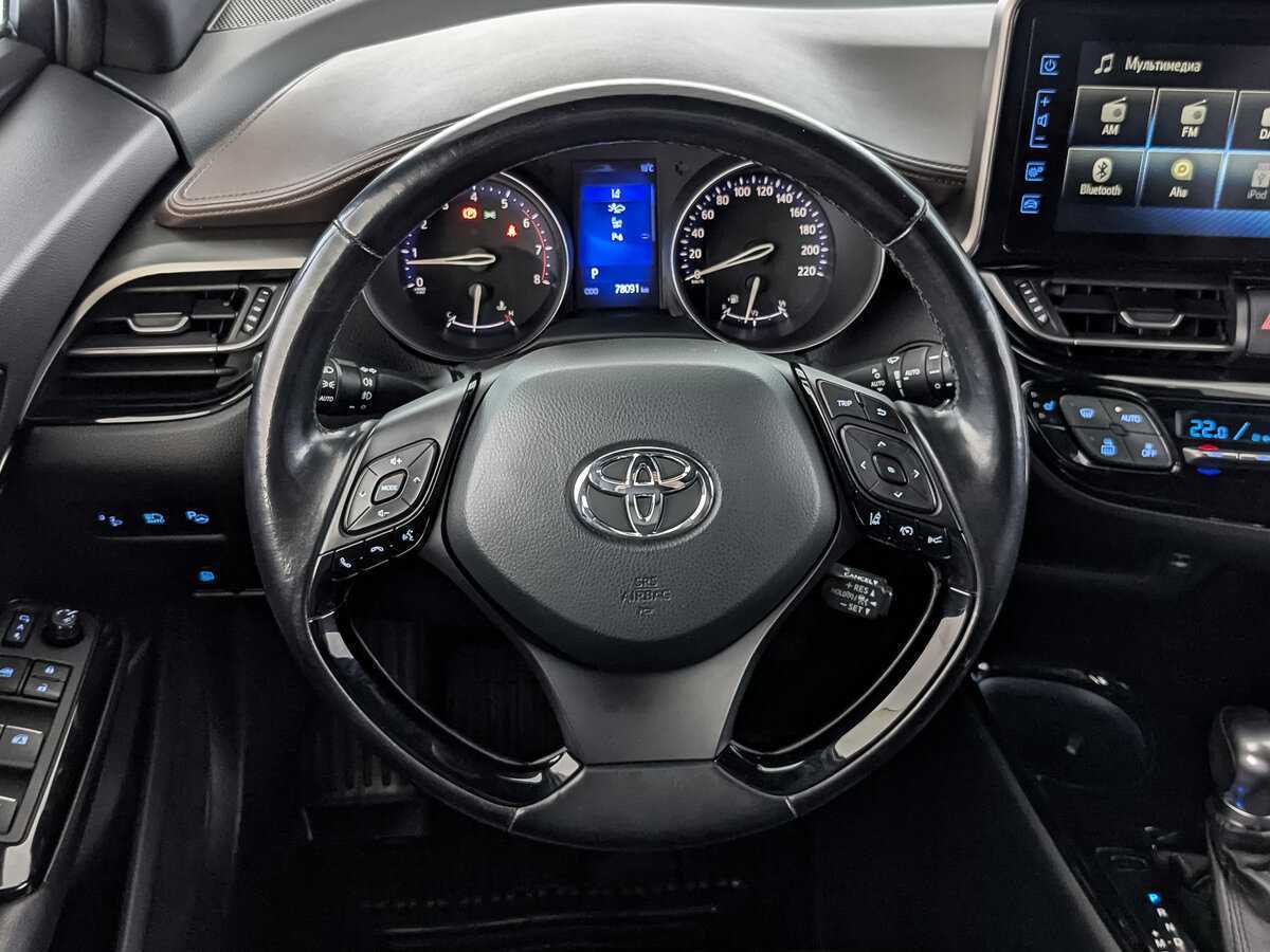 Toyota C-HR с пробегом — 2017 год. Фото: #21