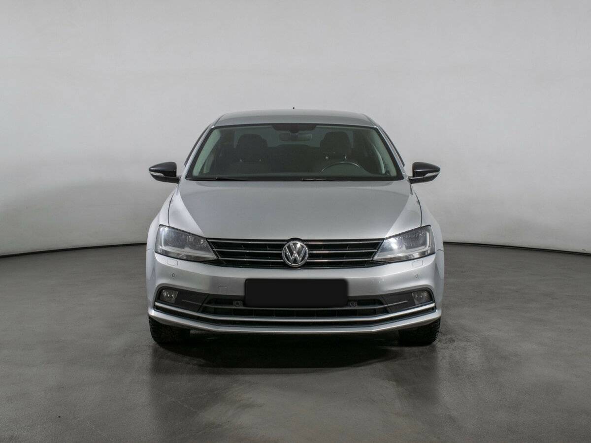Volkswagen Jetta с пробегом — 2018 год. Фото: #1