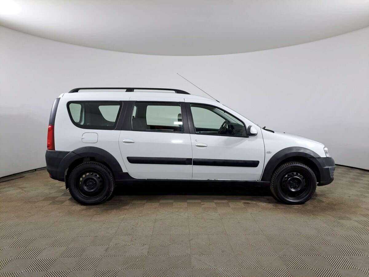 Lada (ВАЗ) Largus с пробегом — 2019 год. Фото: #3