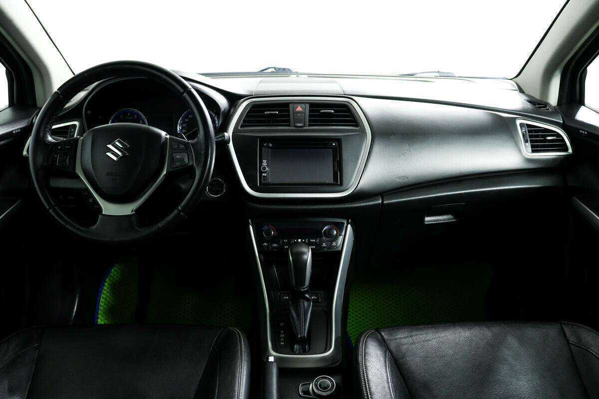 Suzuki SX4 с пробегом — 2013 год. Фото: #10
