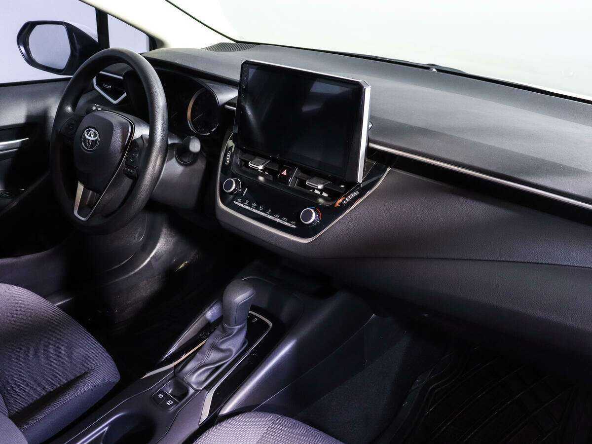 Toyota Corolla с пробегом — 2022 год. Фото: #8