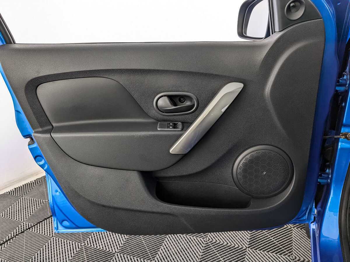 Renault Logan с пробегом — 2016 год. Фото: #14