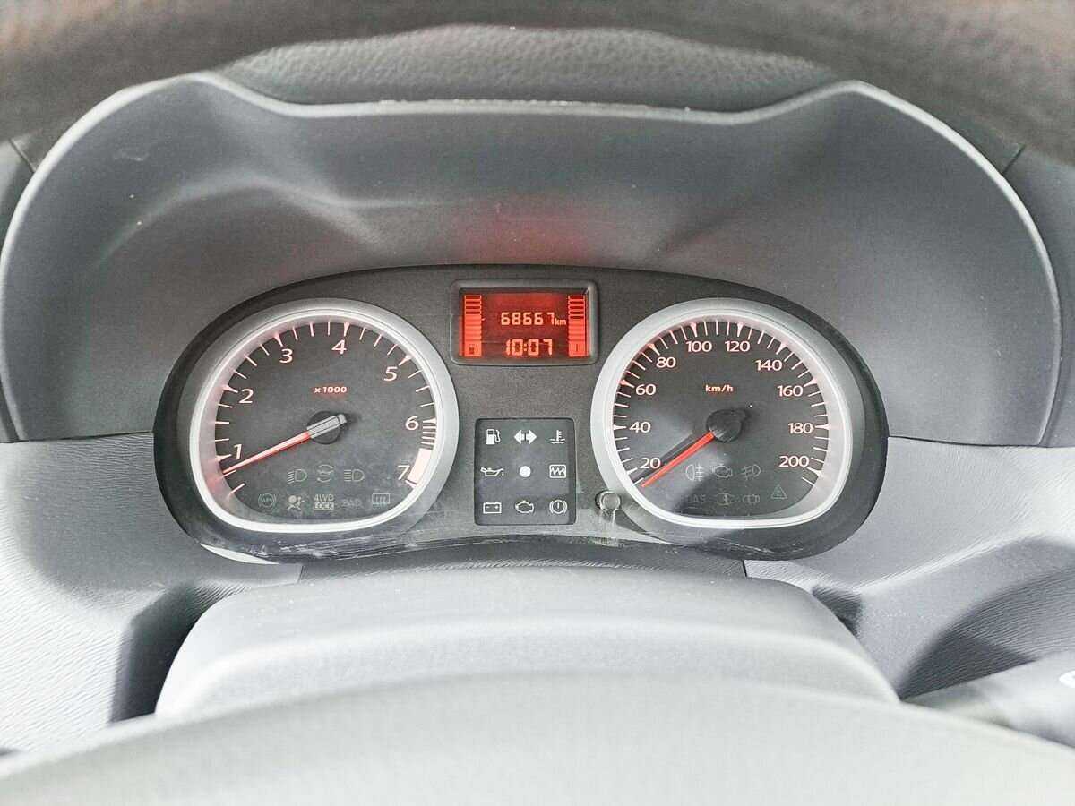 Renault Duster с пробегом — 2014 год. Фото: #10