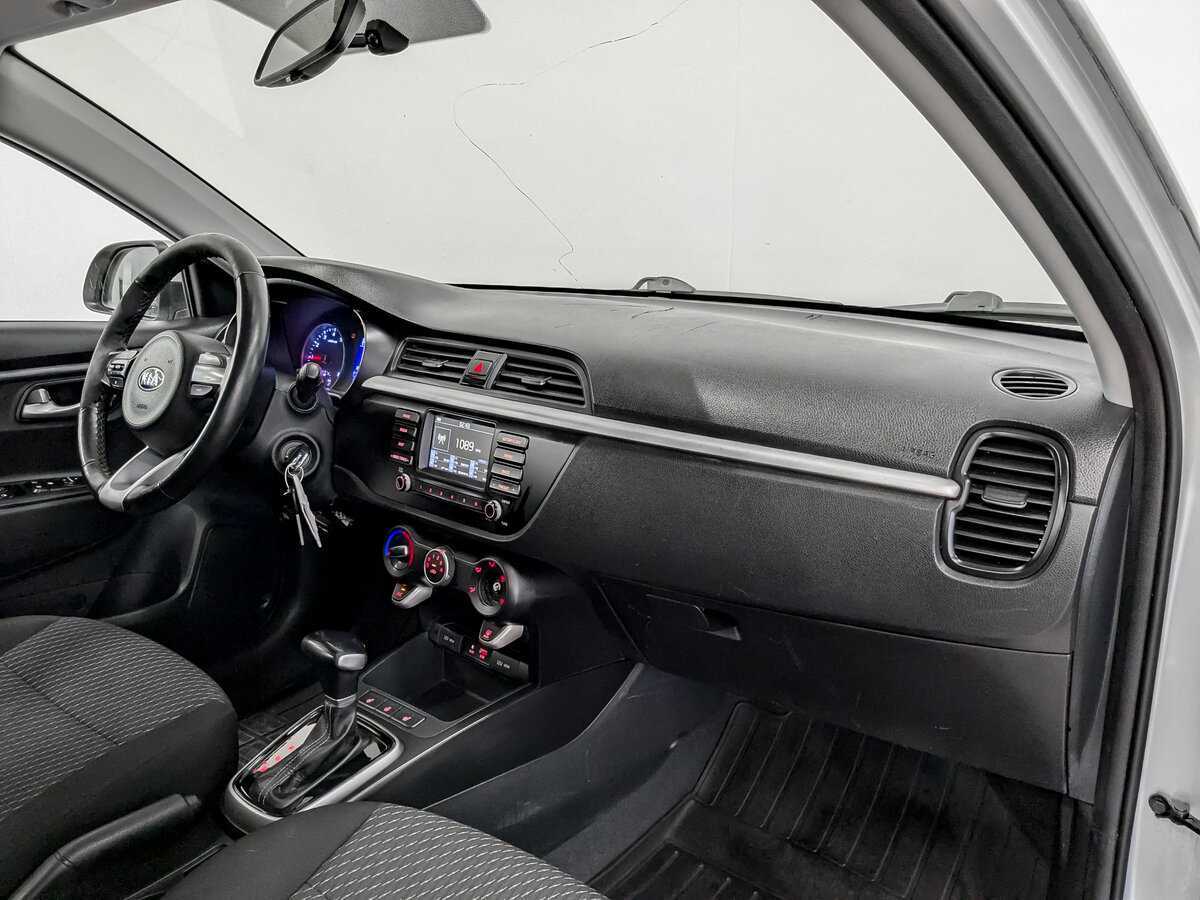 Kia Rio с пробегом — 2020 год. Фото: #10