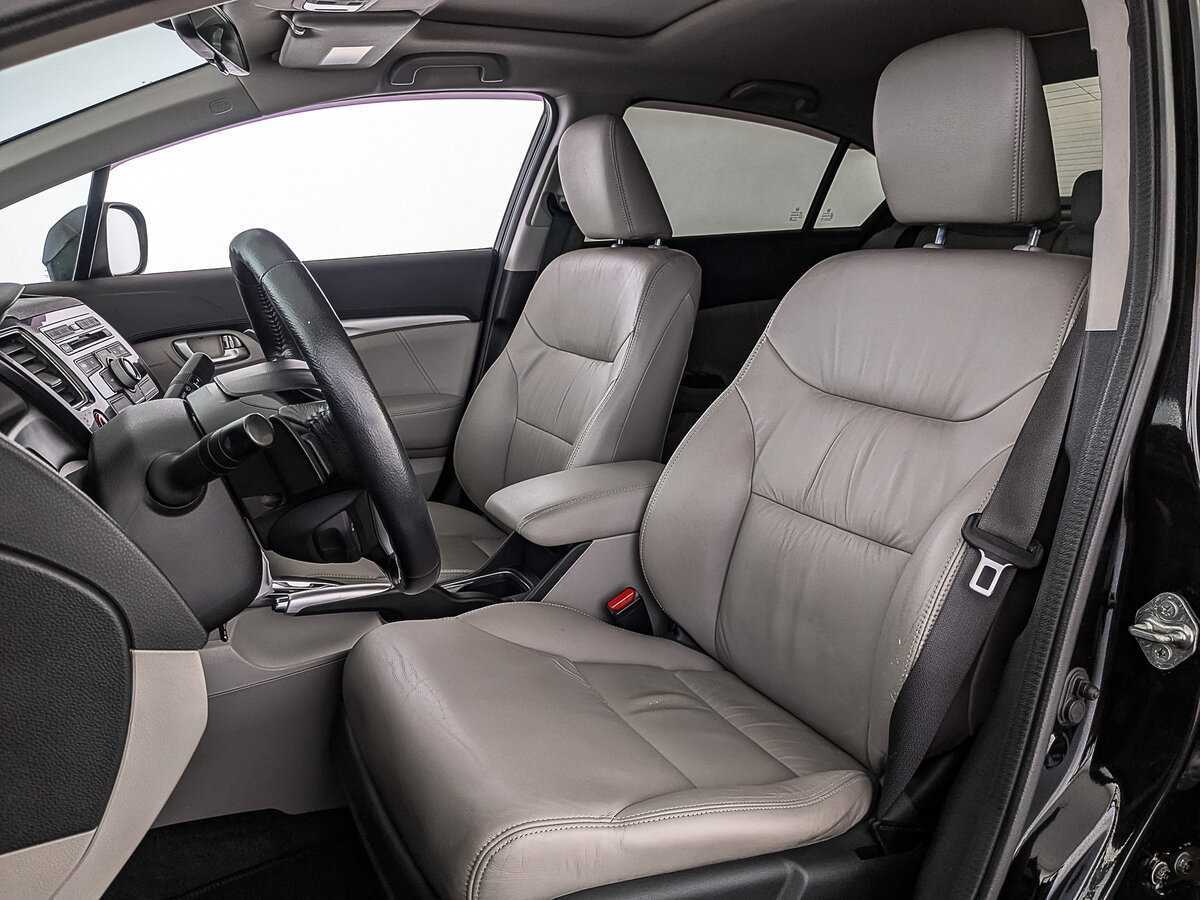 Honda Civic с пробегом — 2013 год. Фото: #18