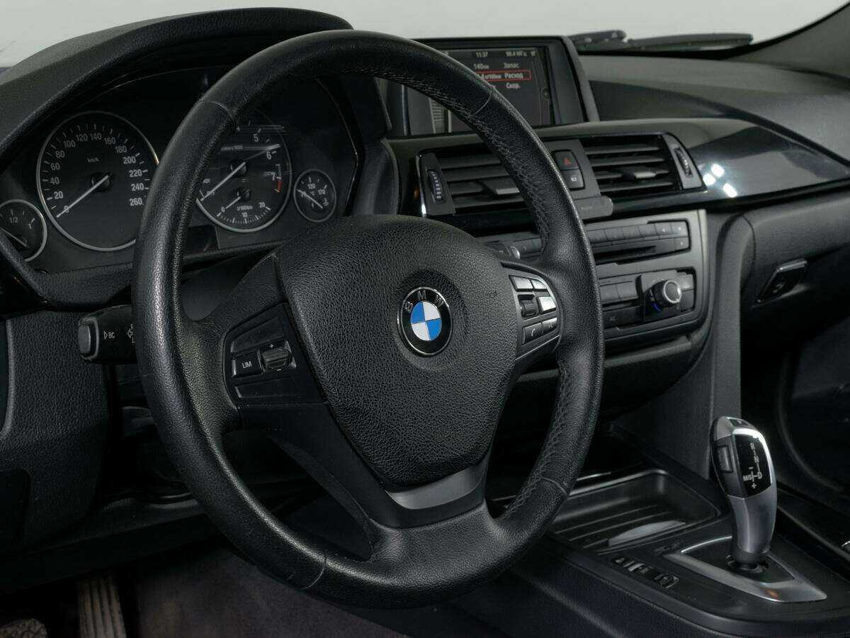 BMW 3 серии с пробегом — 2014 год. Фото: #13