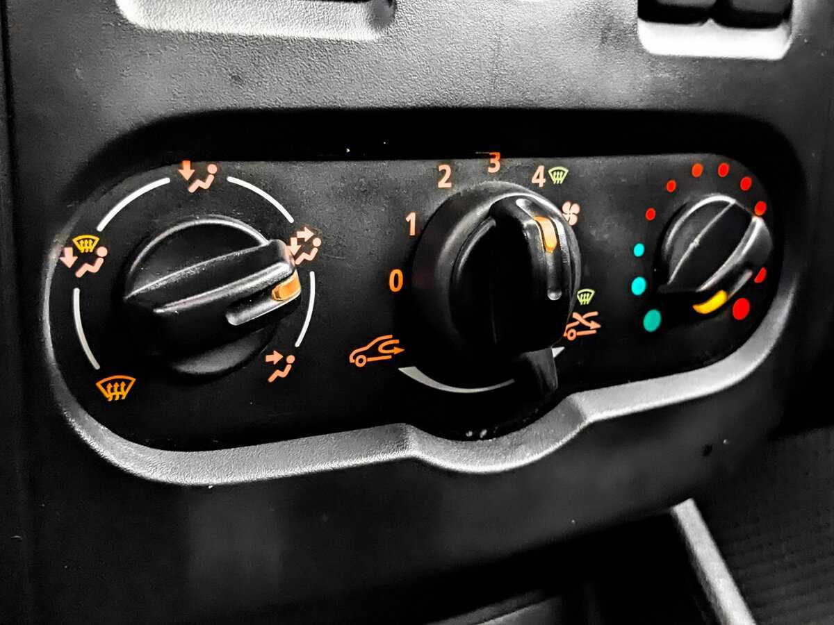 Lada (ВАЗ) Largus с пробегом — 2019 год. Фото: #19