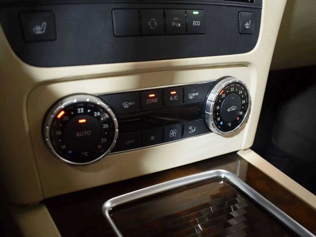 Mercedes-Benz GLK-Класс с пробегом — 2013 год. Фото: #16