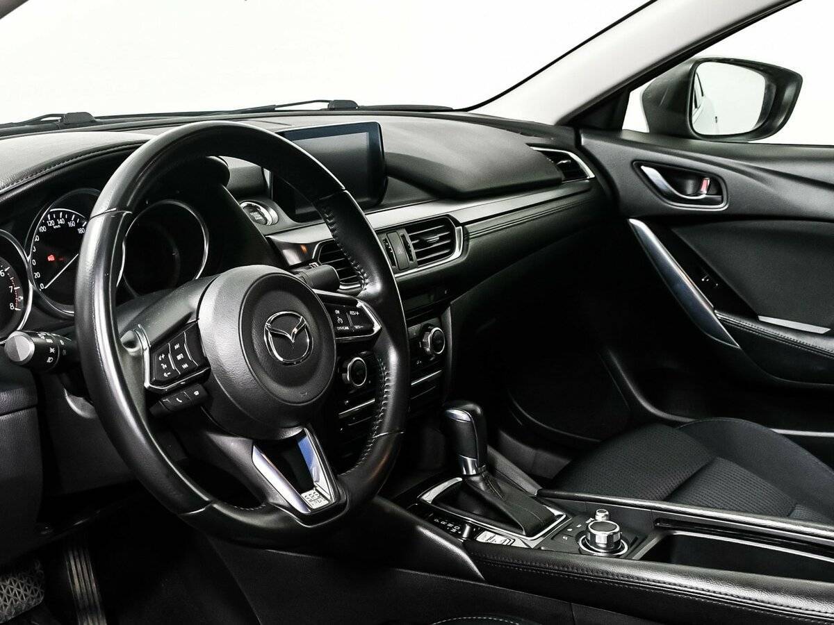 Mazda 6 с пробегом — 2017 год. Фото: #11