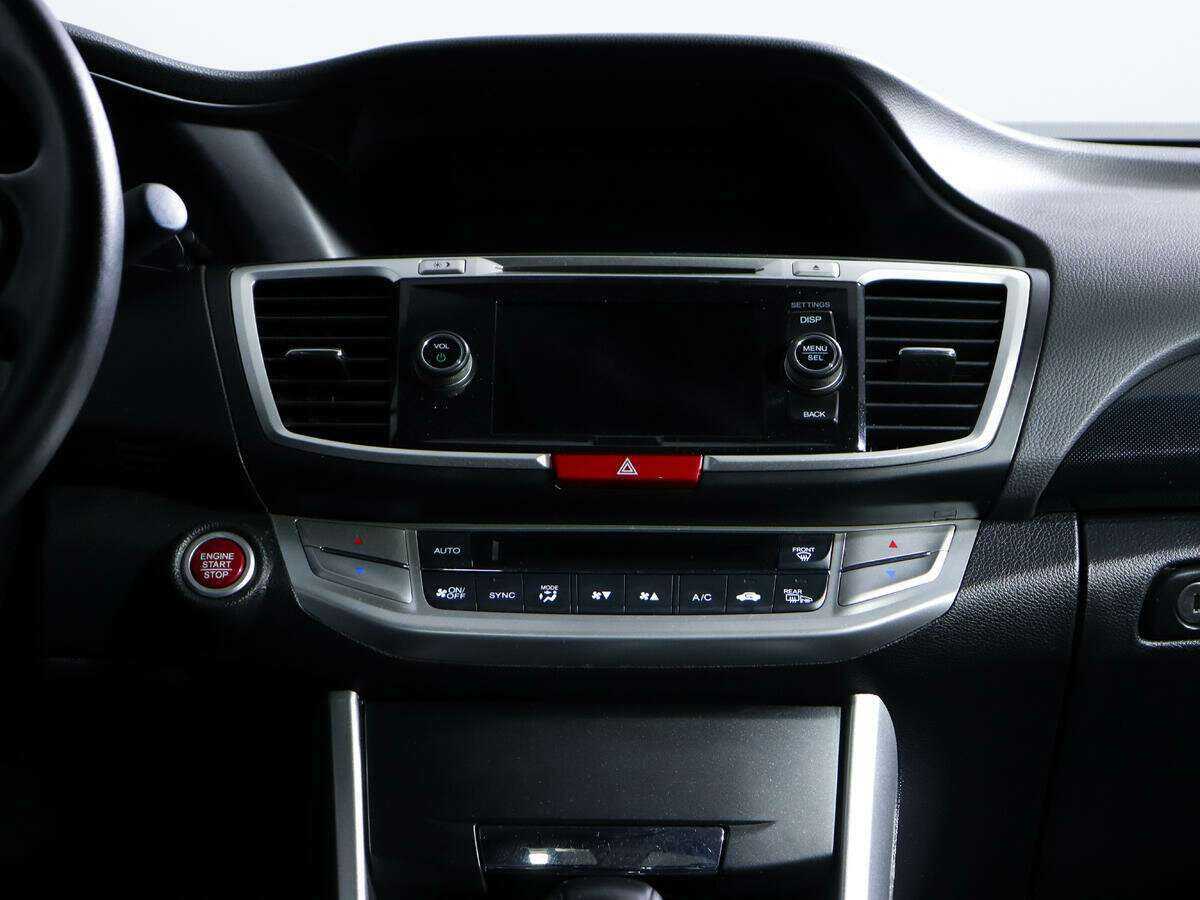 Honda Accord с пробегом — 2013 год. Фото: #9