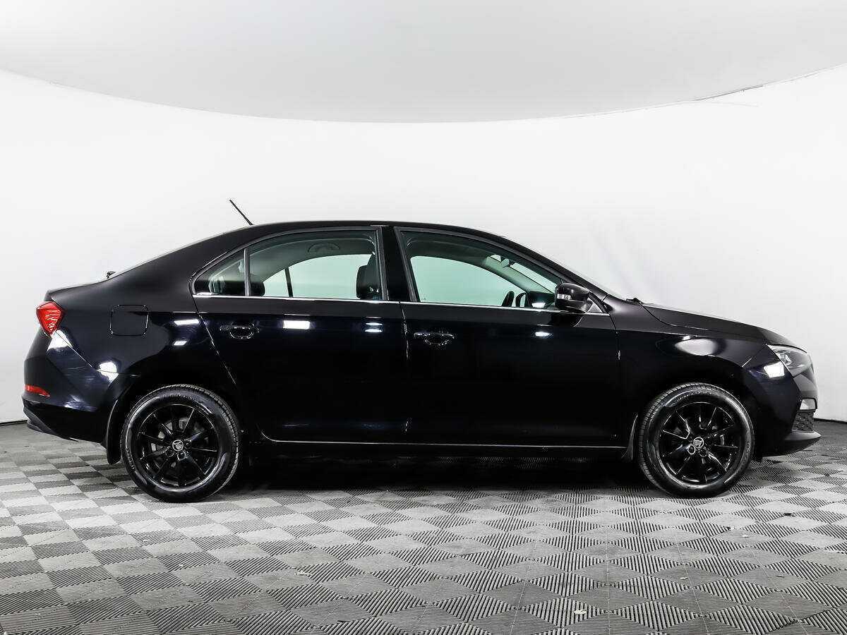 Skoda Rapid с пробегом — 2021 год. Фото: #3
