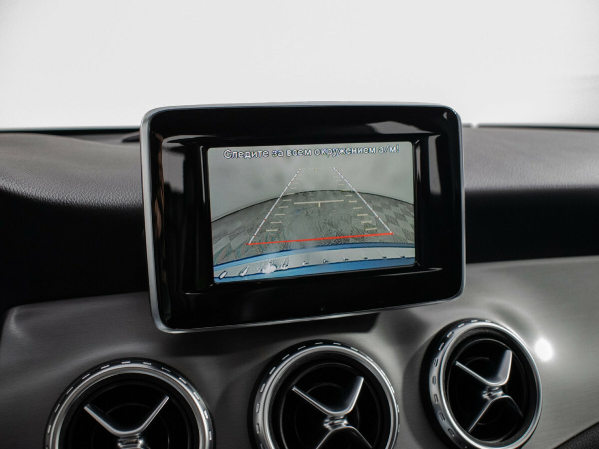 Mercedes-Benz GLA с пробегом — 2015 год. Фото: #15