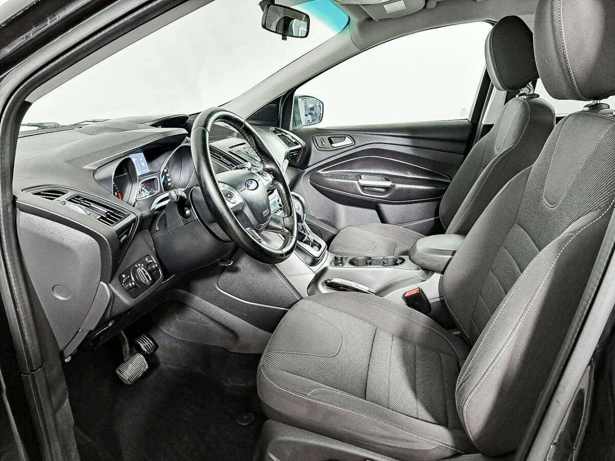 Ford Kuga с пробегом — 2014 год. Фото: #13