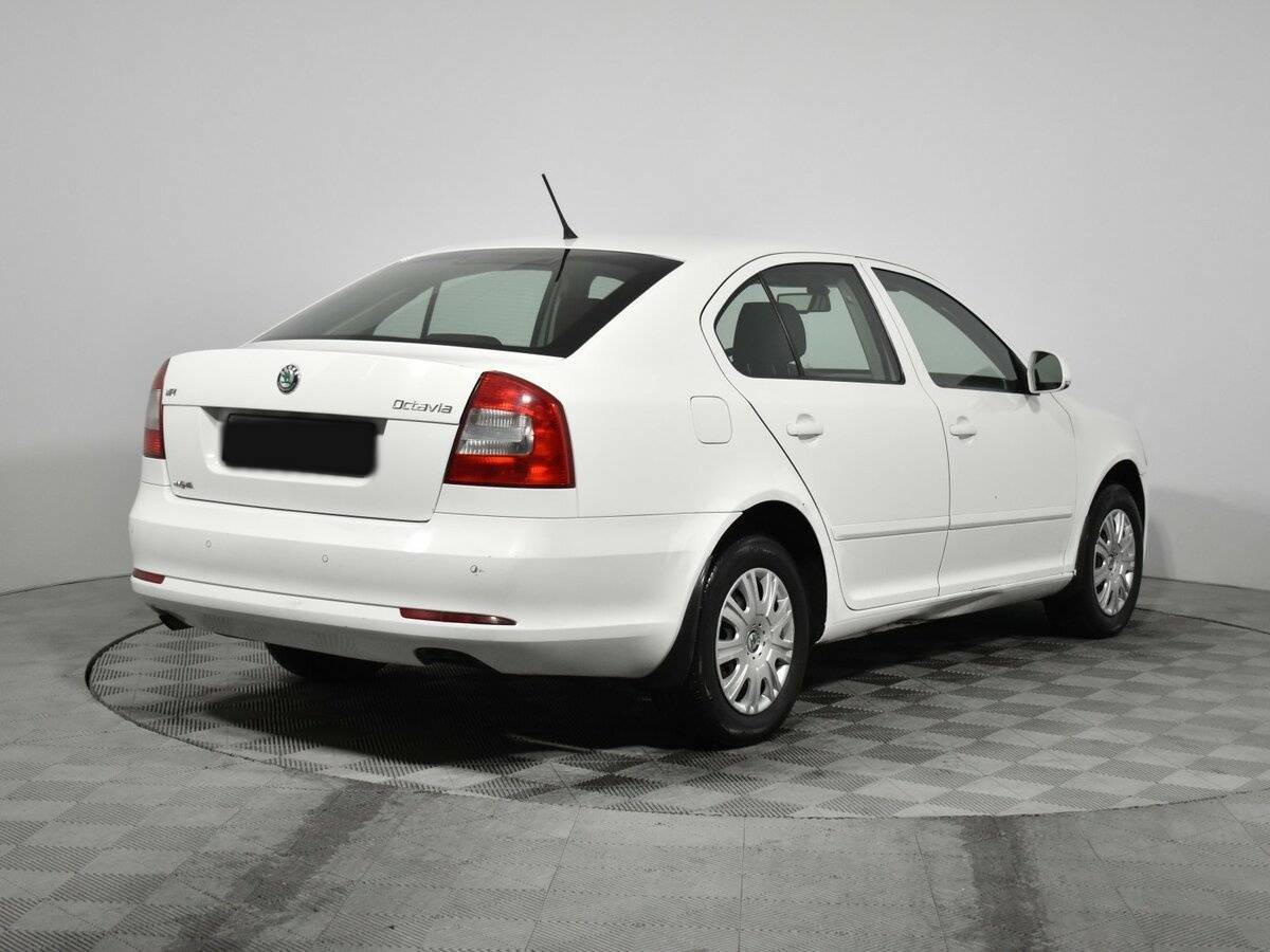Skoda Octavia с пробегом — 2013 год. Фото: #4