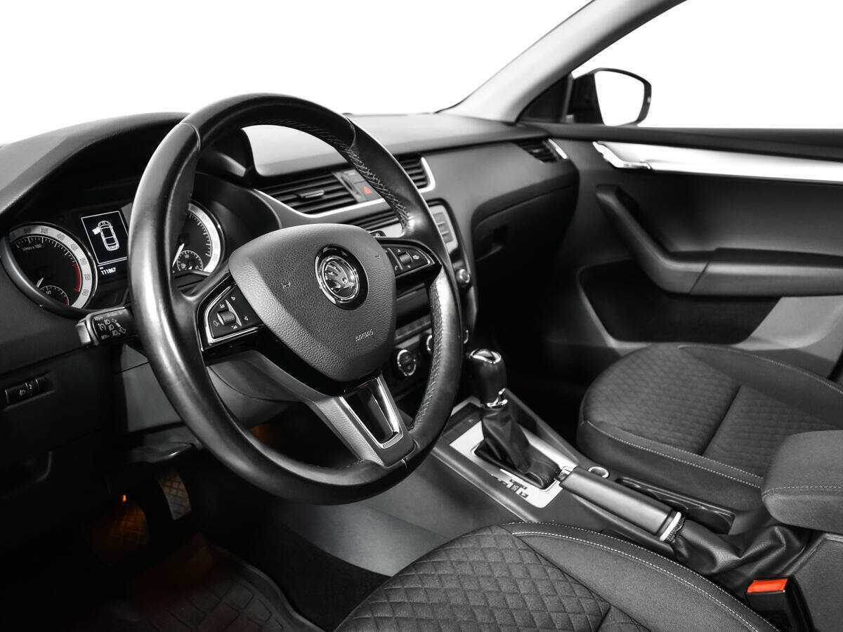 Skoda Octavia с пробегом — 2016 год. Фото: #12