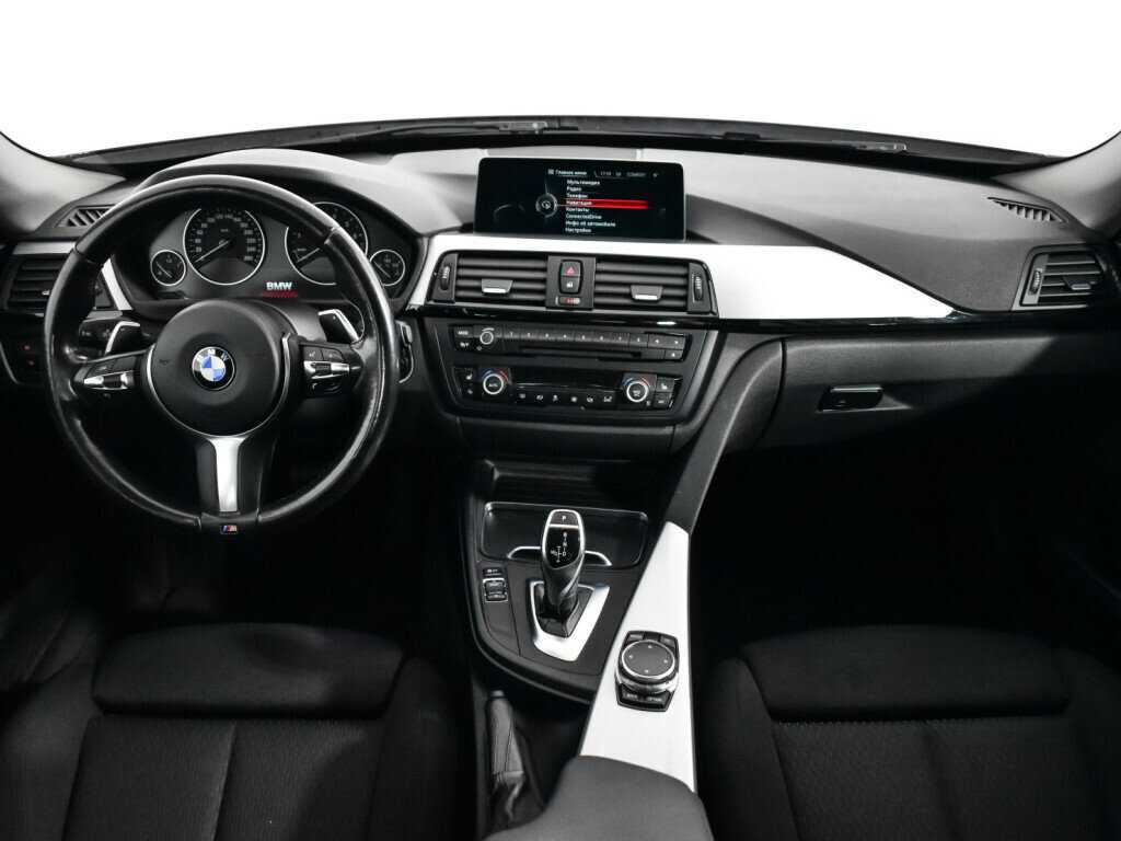 BMW 3 серии с пробегом — 2016 год. Фото: #11