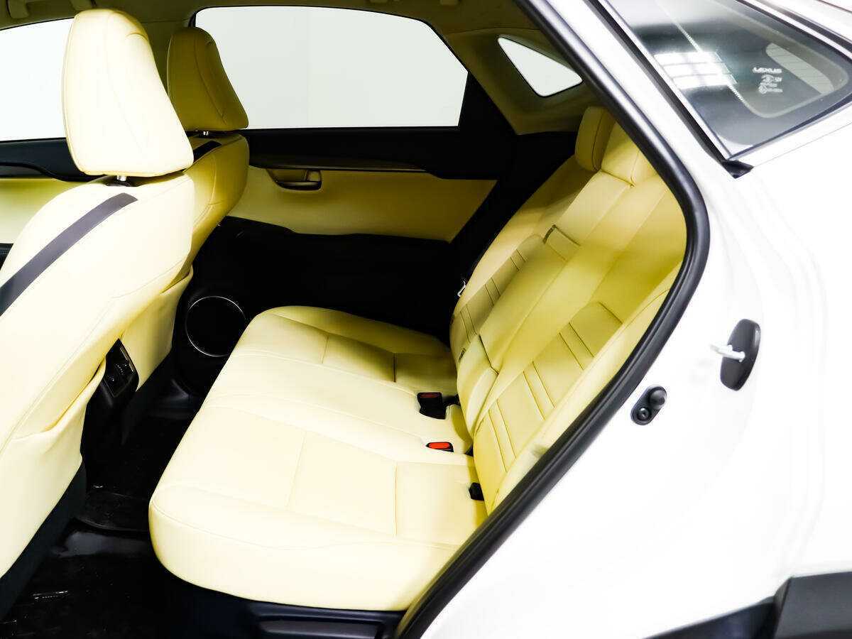 Lexus NX с пробегом — 2015 год. Фото: #11