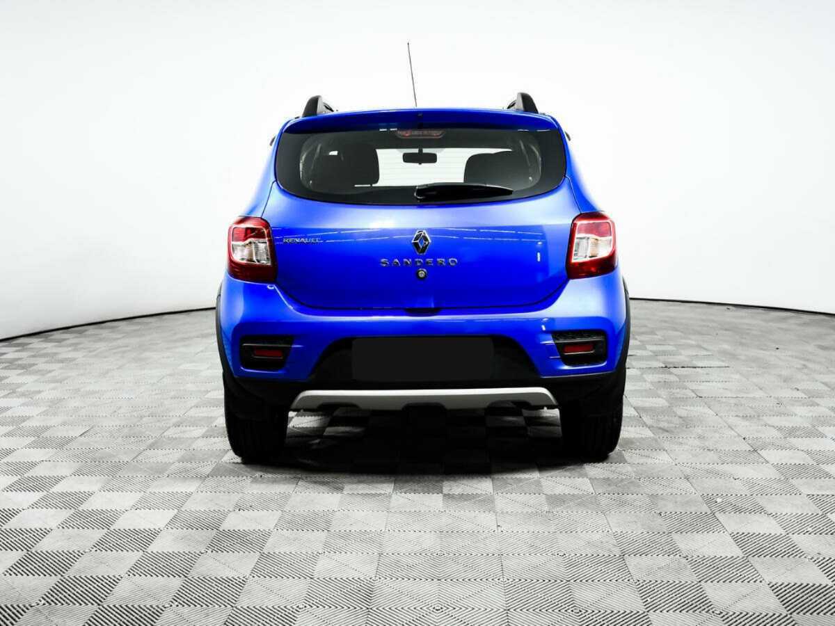 Renault Sandero с пробегом — 2016 год. Фото: #5