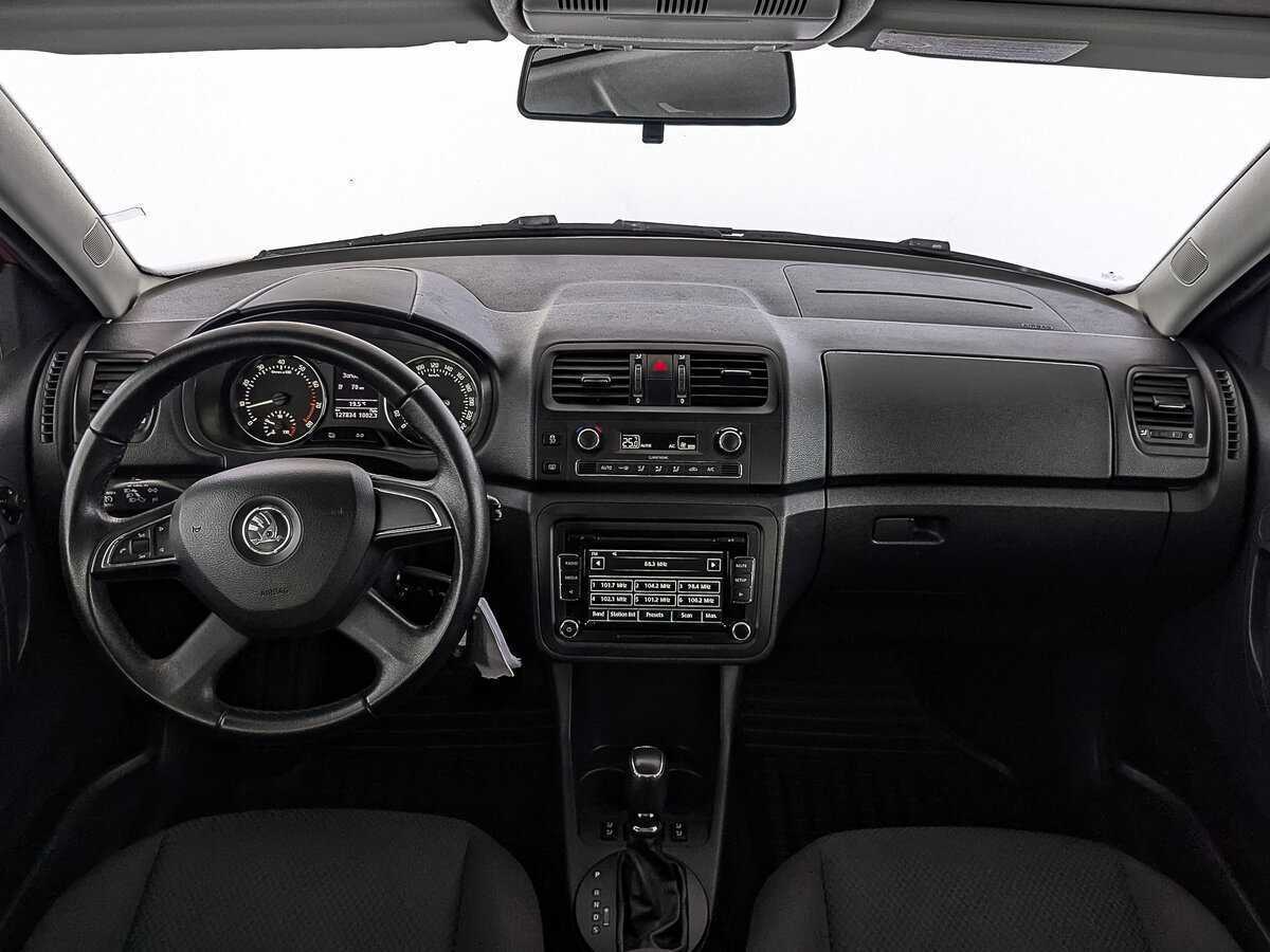 Skoda Fabia с пробегом — 2013 год. Фото: #13