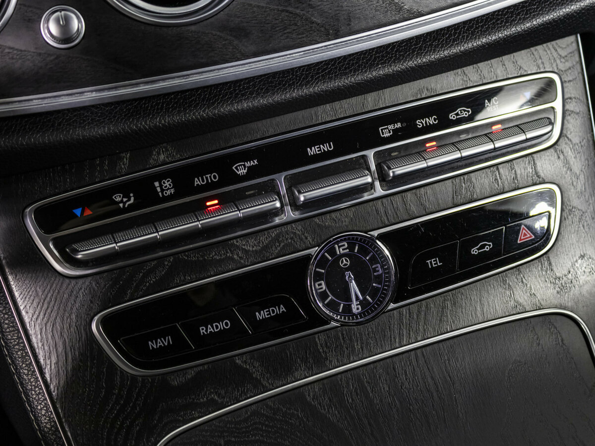 Mercedes-Benz E-Класс с пробегом — 2018 год. Фото: #11