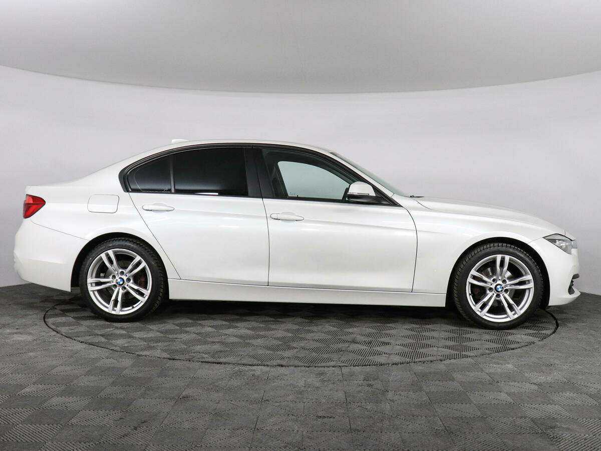 BMW 3 серии с пробегом — 2016 год. Фото: #3