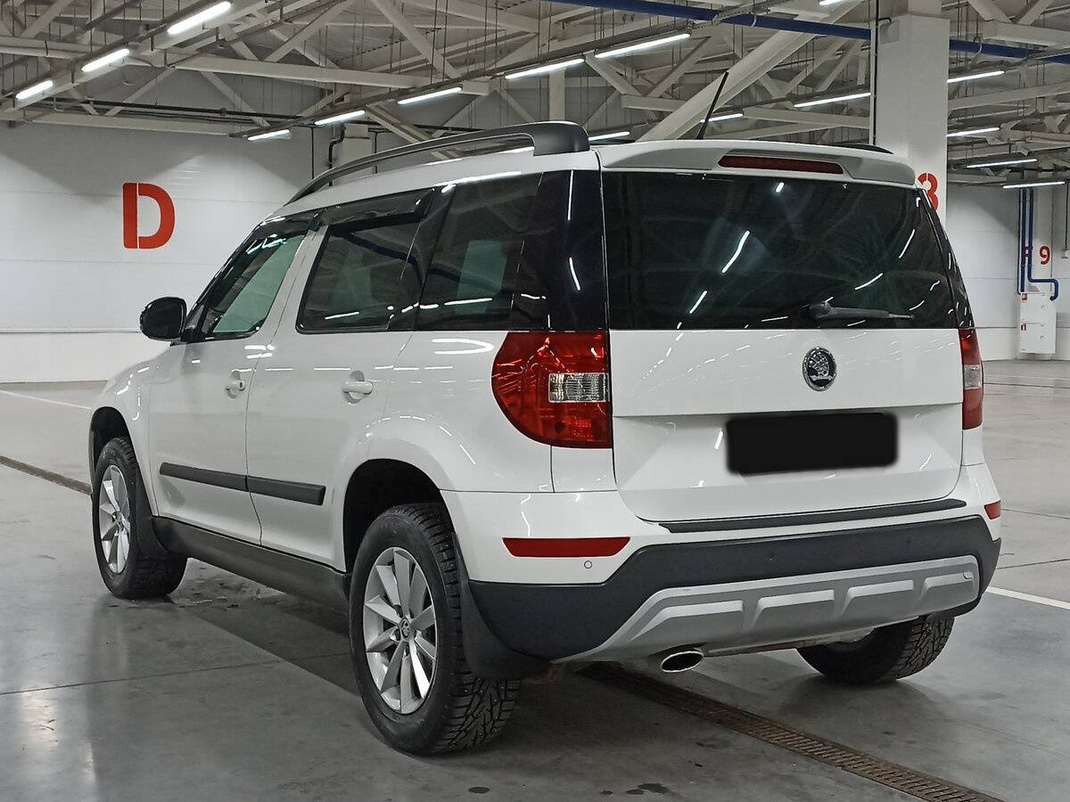 Skoda Yeti с пробегом — 2015 год. Фото: #6