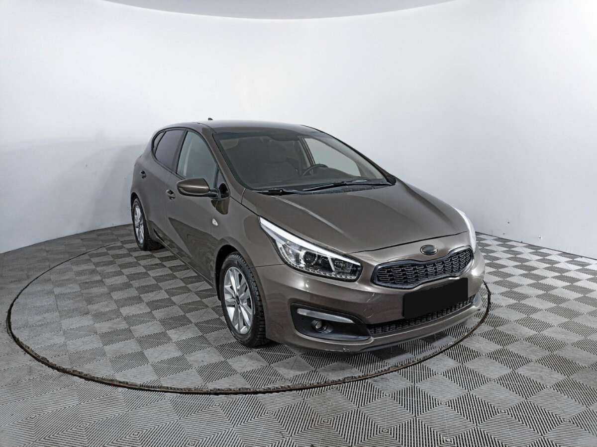 Kia Ceed с пробегом — 2018 год. Фото: #2