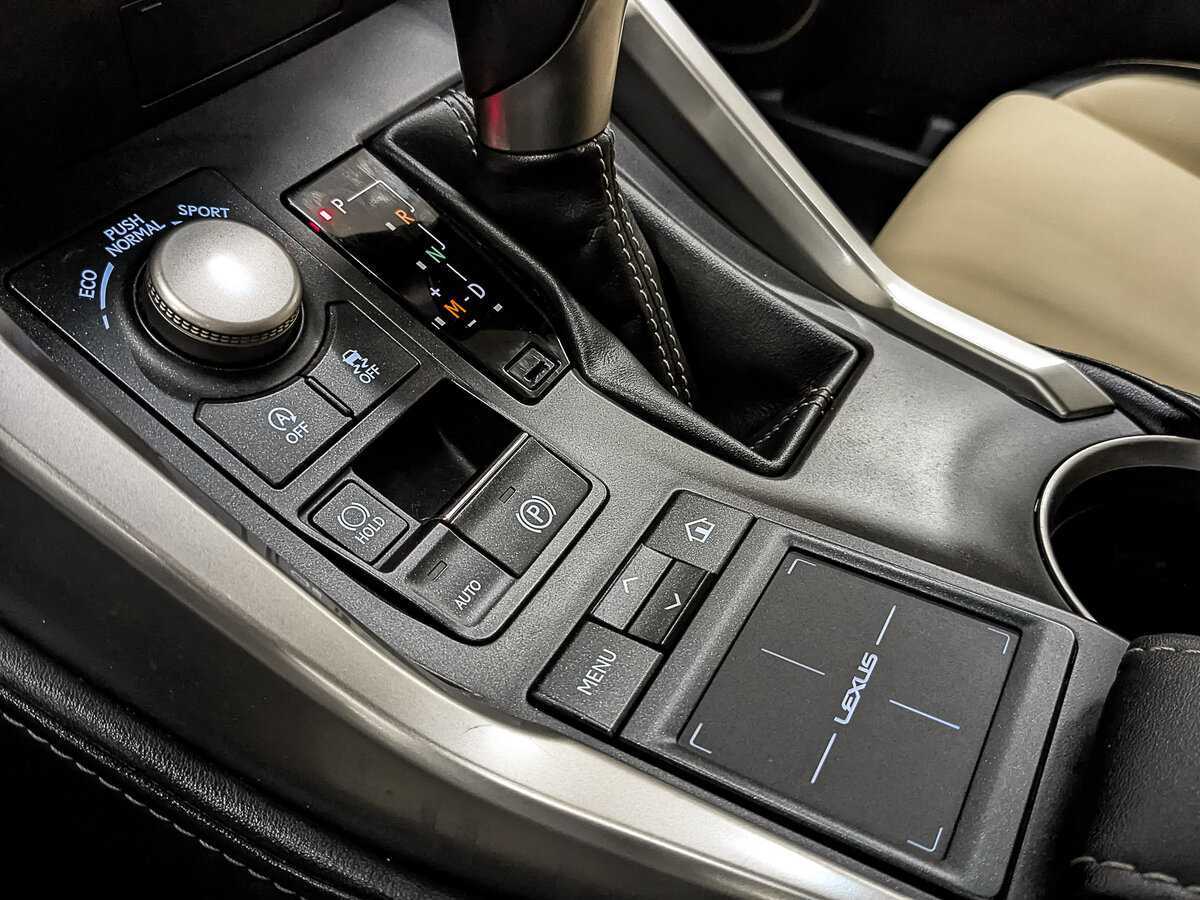 Lexus NX с пробегом — 2016 год. Фото: #26