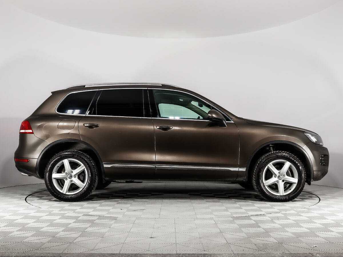 Volkswagen Touareg с пробегом — 2012 год. Фото: #3