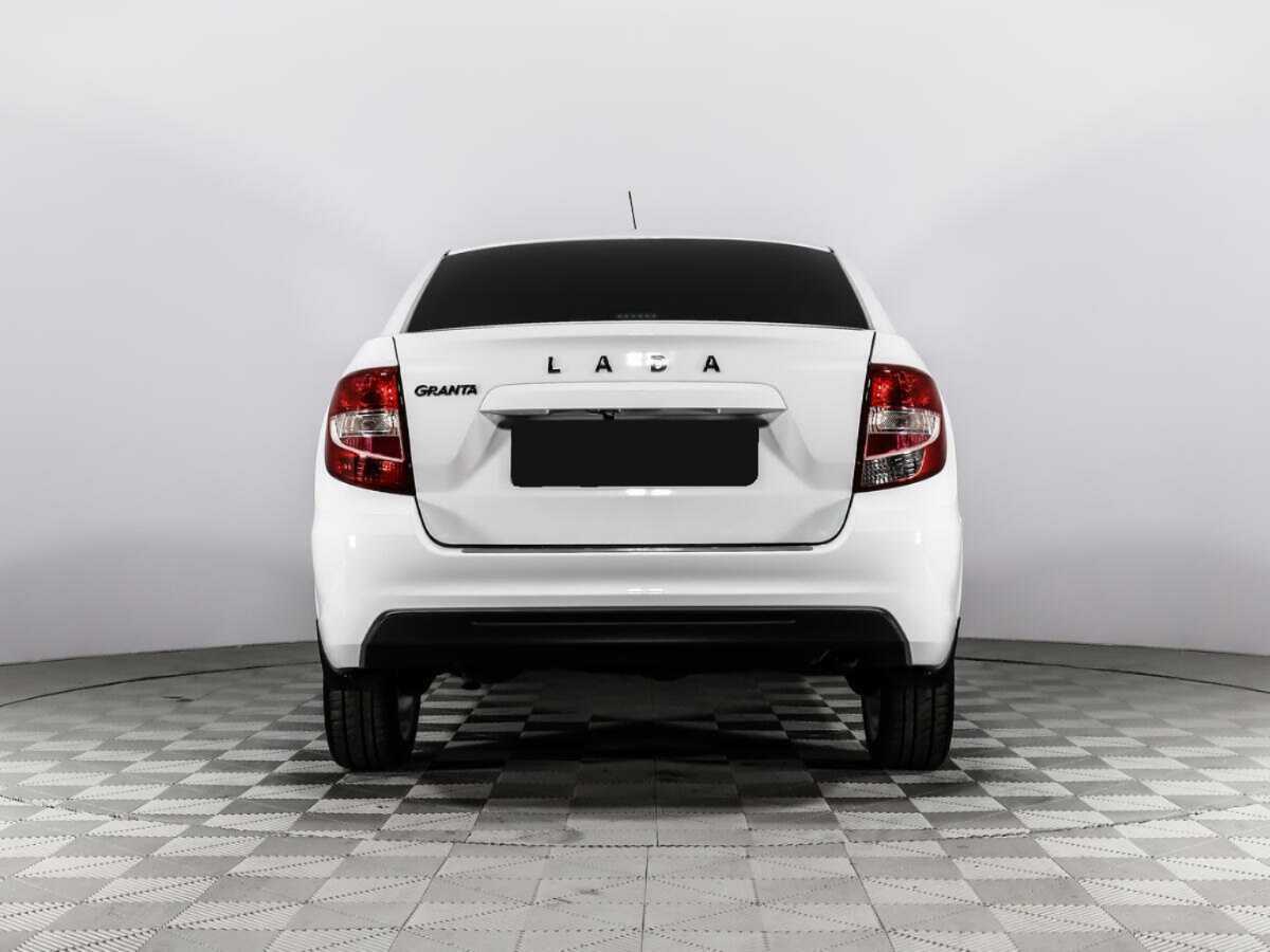 Lada (ВАЗ) Granta с пробегом — 2023 год. Фото: #4