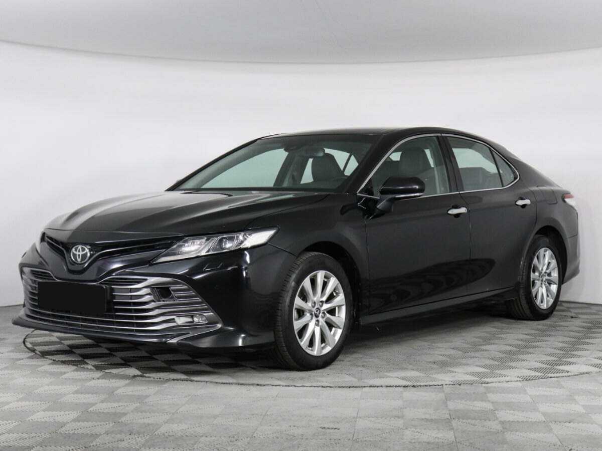 Toyota Camry с пробегом — 2019 год. Посмотреть фото