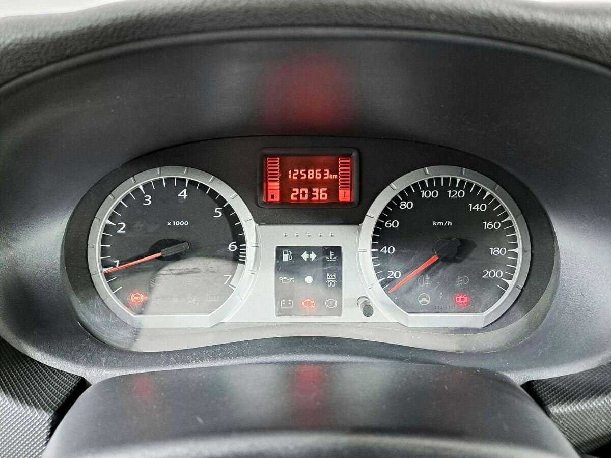 Lada (ВАЗ) Largus с пробегом — 2018 год. Фото: #8