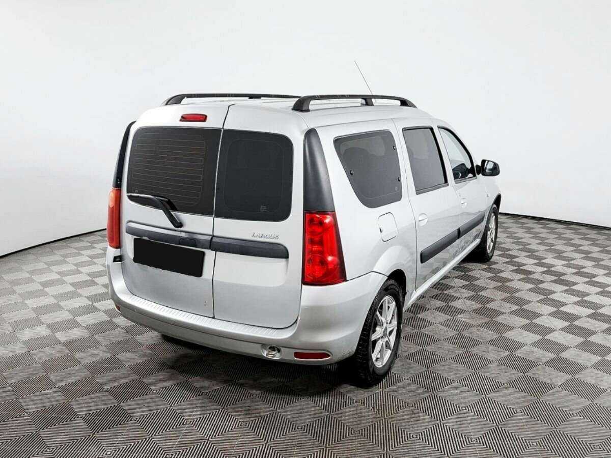 Lada (ВАЗ) Largus с пробегом — 2012 год. Фото: #4