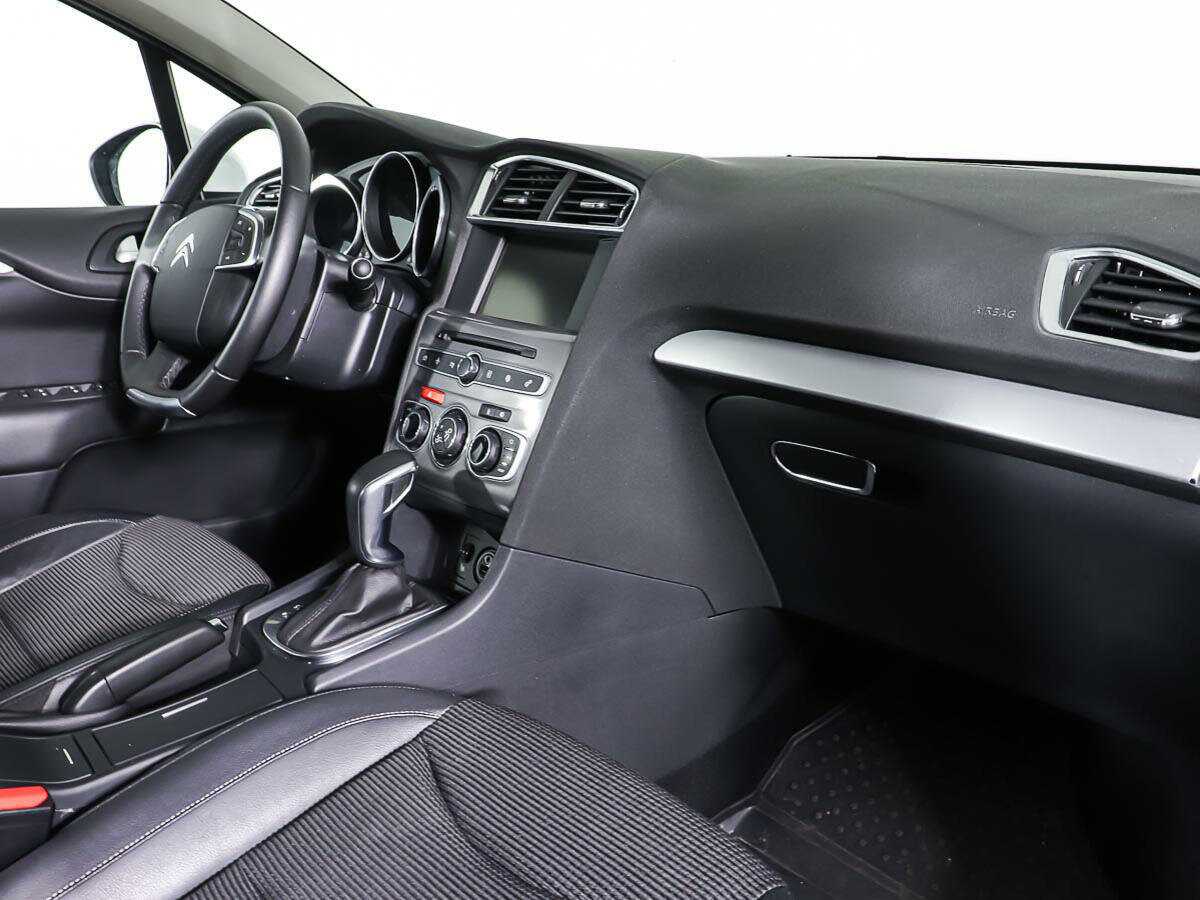 Citroen C4 с пробегом — 2017 год. Фото: #8