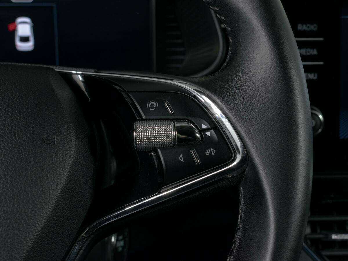 Skoda Rapid с пробегом — 2021 год. Фото: #11