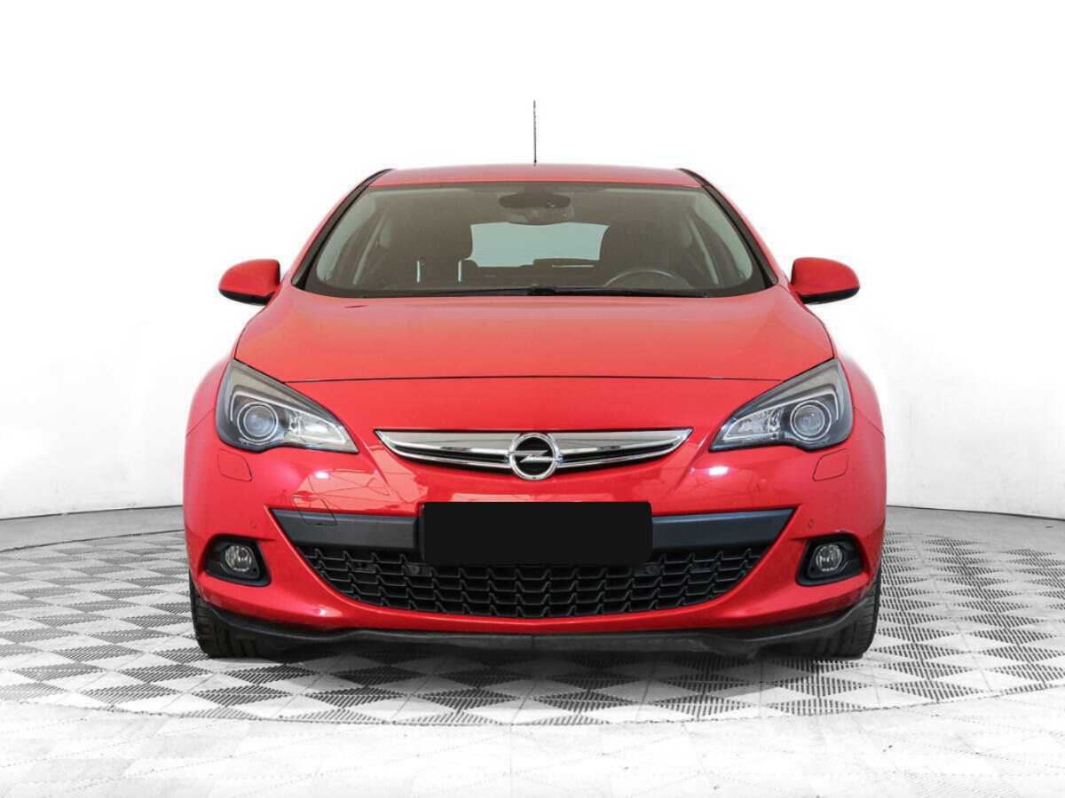 Opel Astra с пробегом — 2012 год. Посмотреть фото