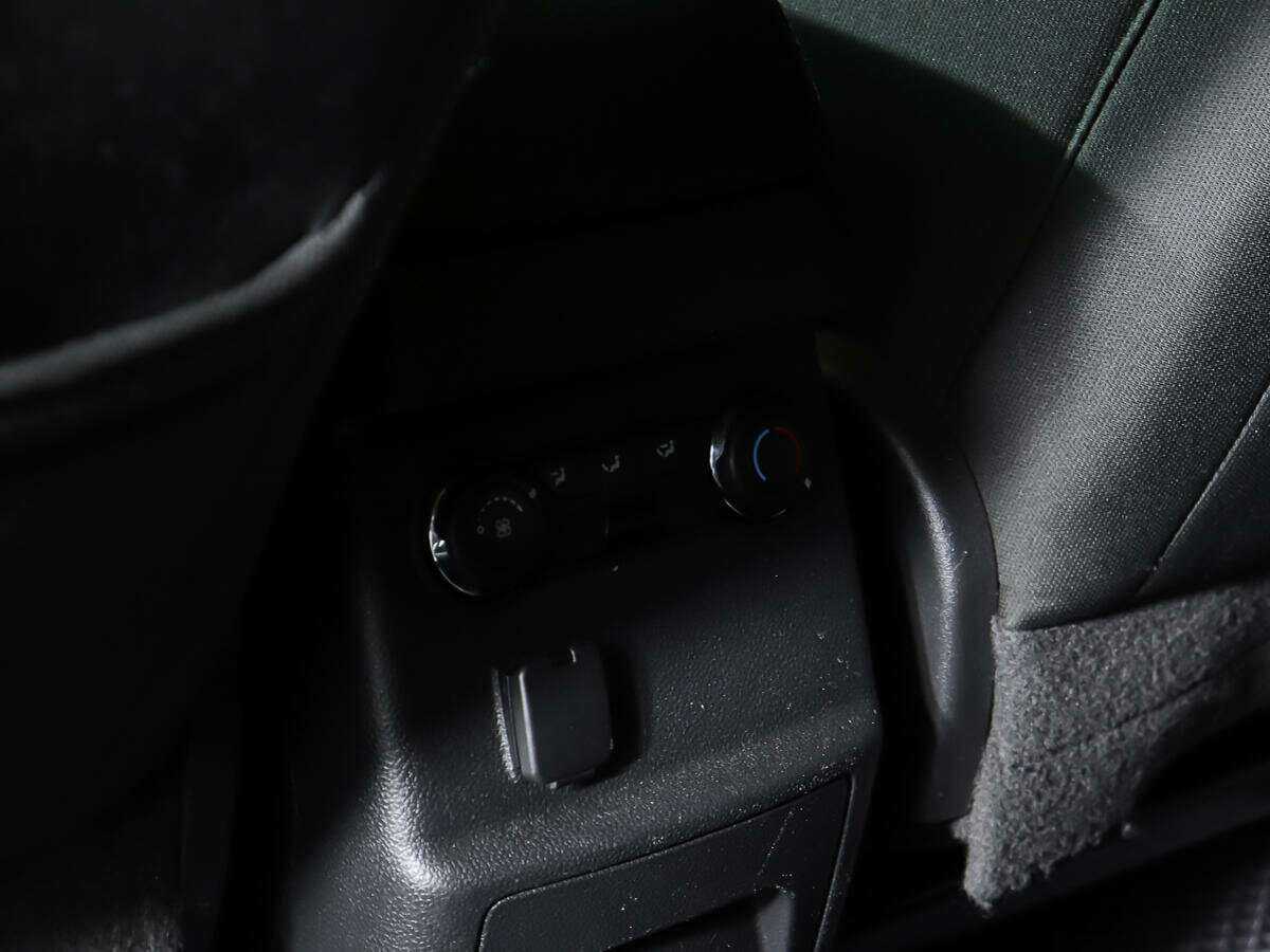 Ford Explorer с пробегом — 2013 год. Фото: #16