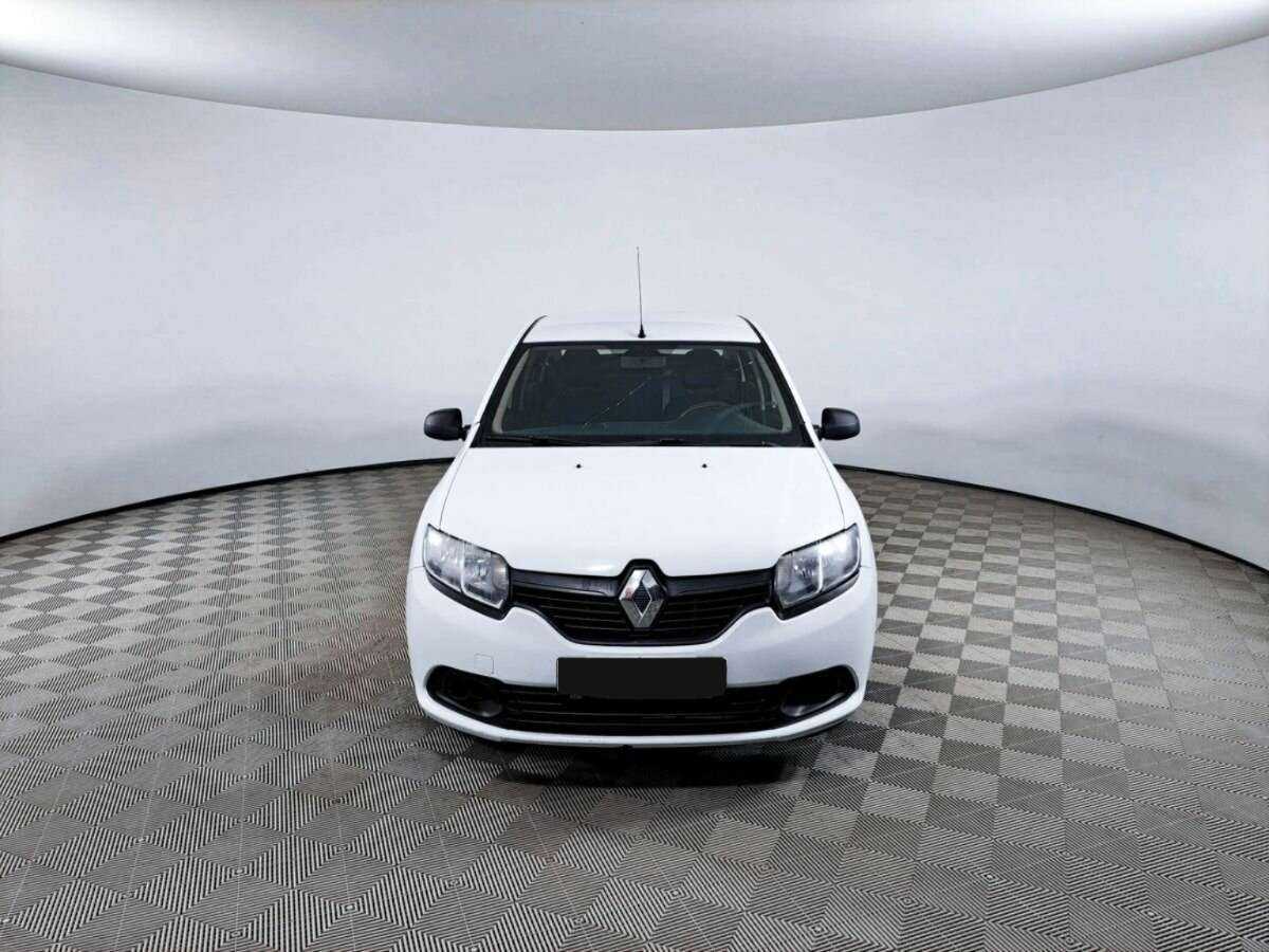 Renault Logan с пробегом — 2016 год. Фото: #1