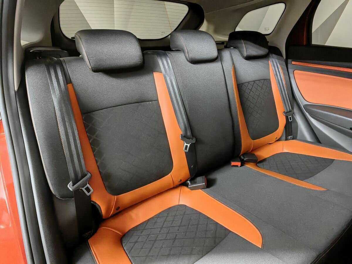 Lada (ВАЗ) Vesta с пробегом — 2019 год. Фото: #12