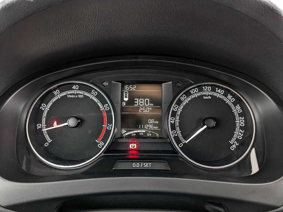 Skoda Rapid с пробегом — 2018 год. Фото: #11