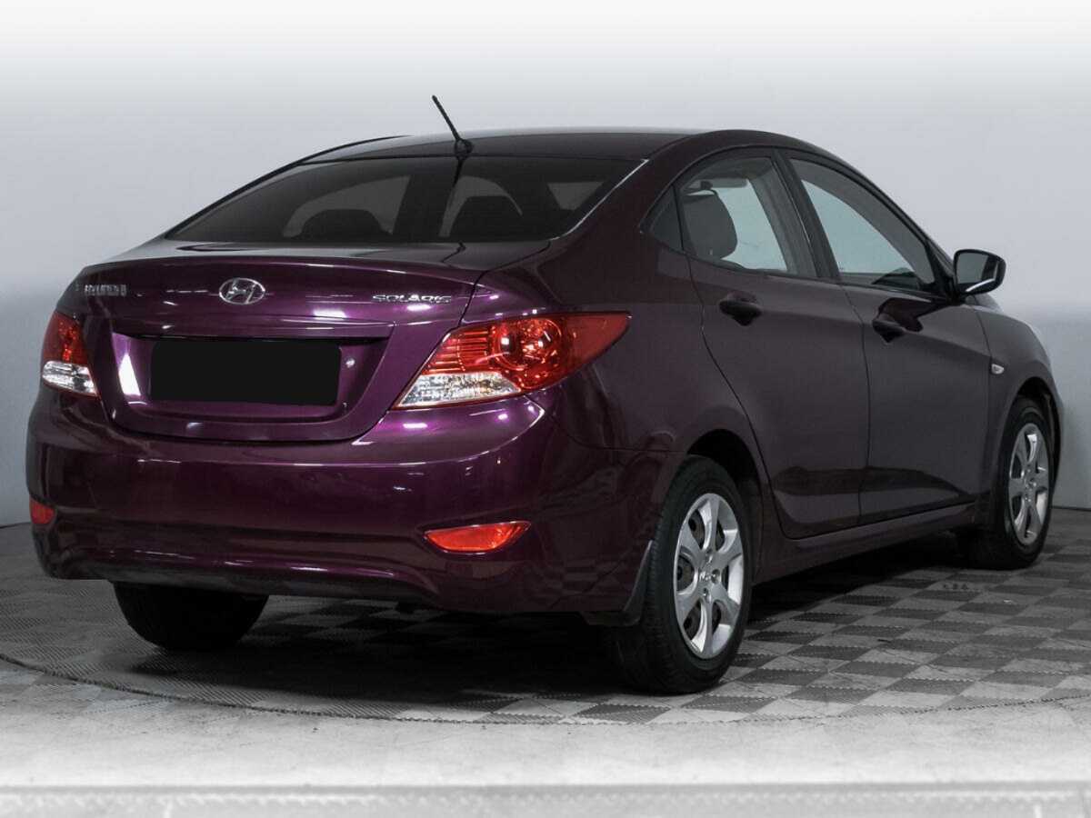 Hyundai Solaris с пробегом — 2014 год. Фото: #4