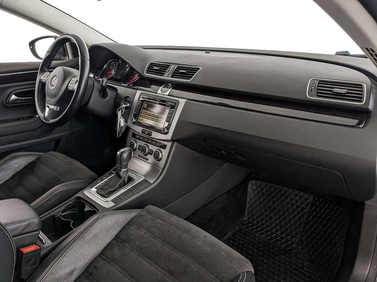 Volkswagen Passat CC с пробегом — 2012 год. Фото: #11