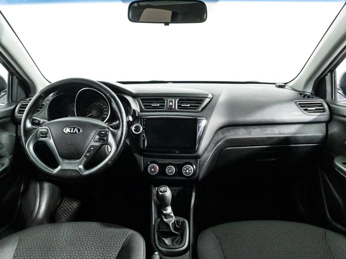 Kia Rio с пробегом — 2015 год. Фото: #12