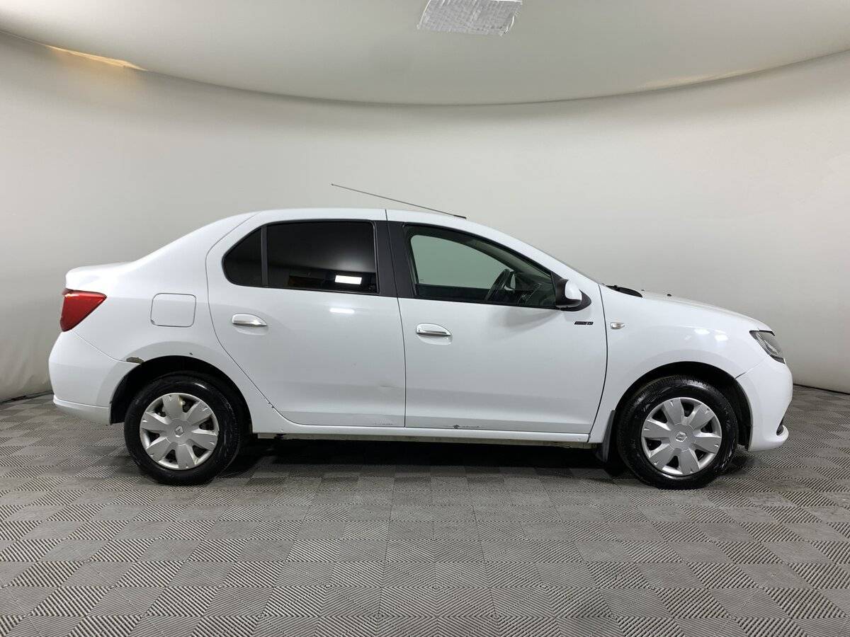 Renault Logan с пробегом — 2017 год. Фото: #3