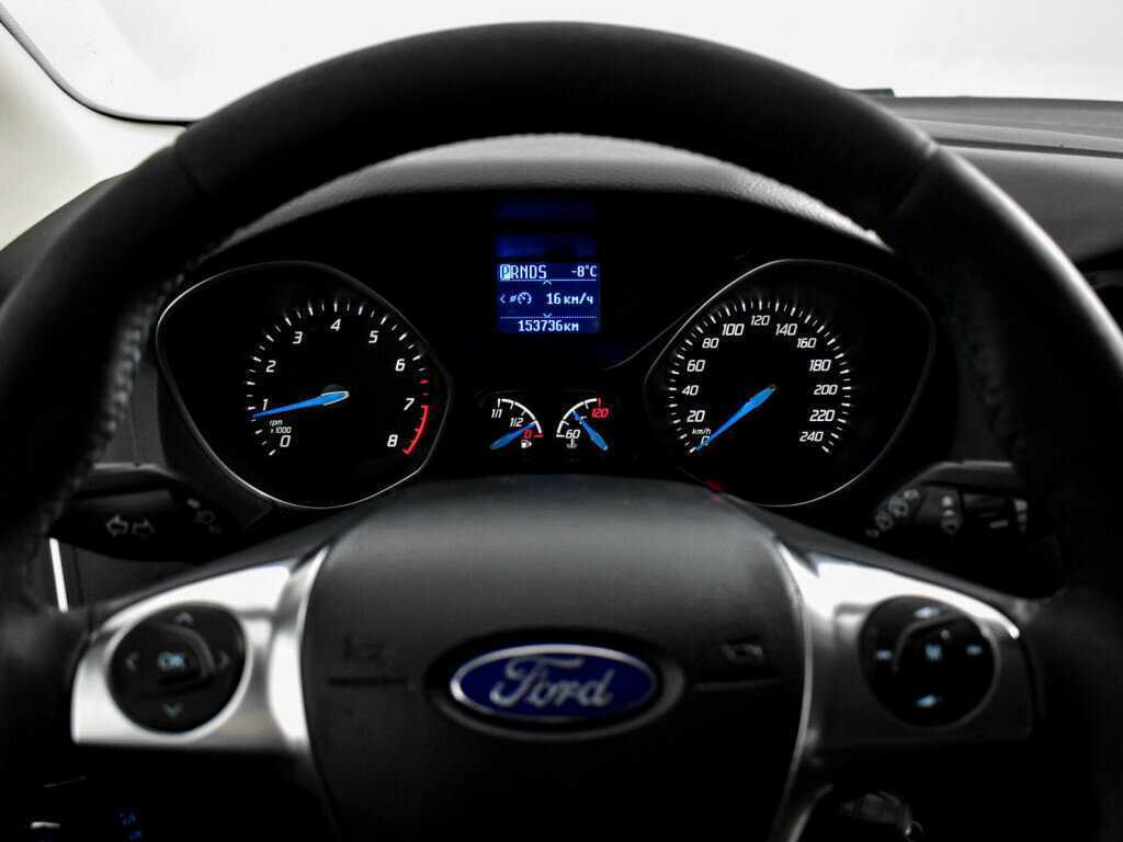 Ford Focus с пробегом — 2013 год. Фото: #19