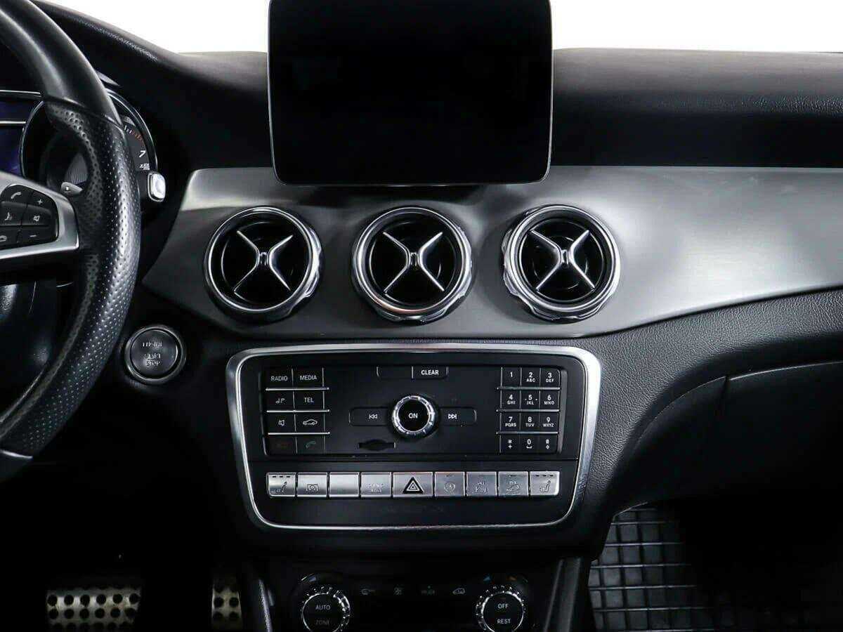 Mercedes-Benz GLA с пробегом — 2018 год. Фото: #12